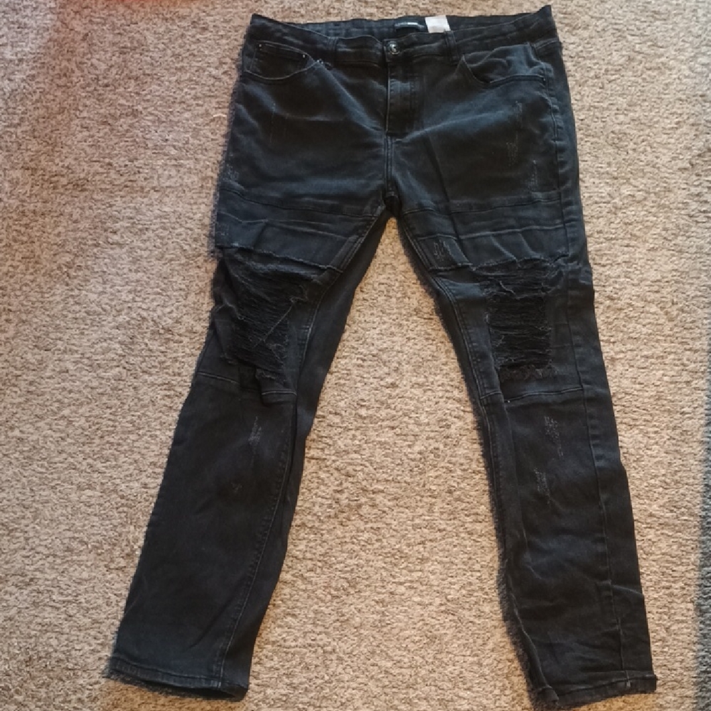 Men Black Distressed Jeans - Classic Fit